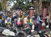 Antrean Panjang Warga Buang Sampah di Depo Mandala Krida Kota Jogja