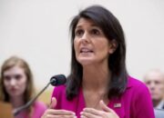 Nikki Haley Panen Kecaman Usai Tulis Pesan “Habisi Mereka” pada Bom Israel untuk Gaza